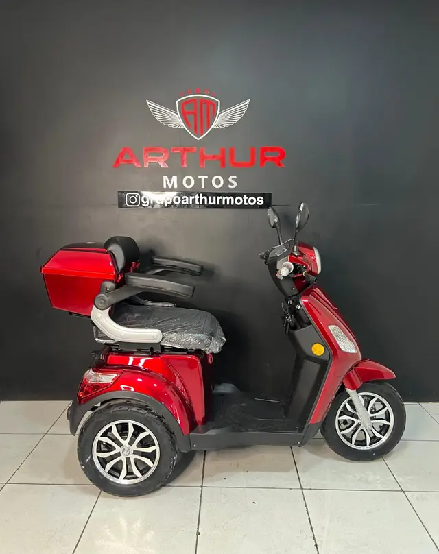 Carro Shineray SHE-3000 2025 3000W