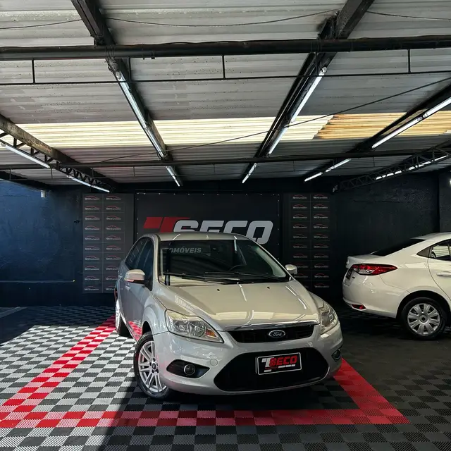 Carro Ford Focus Sedan 2012 GLX 2.0 16V (Flex)
