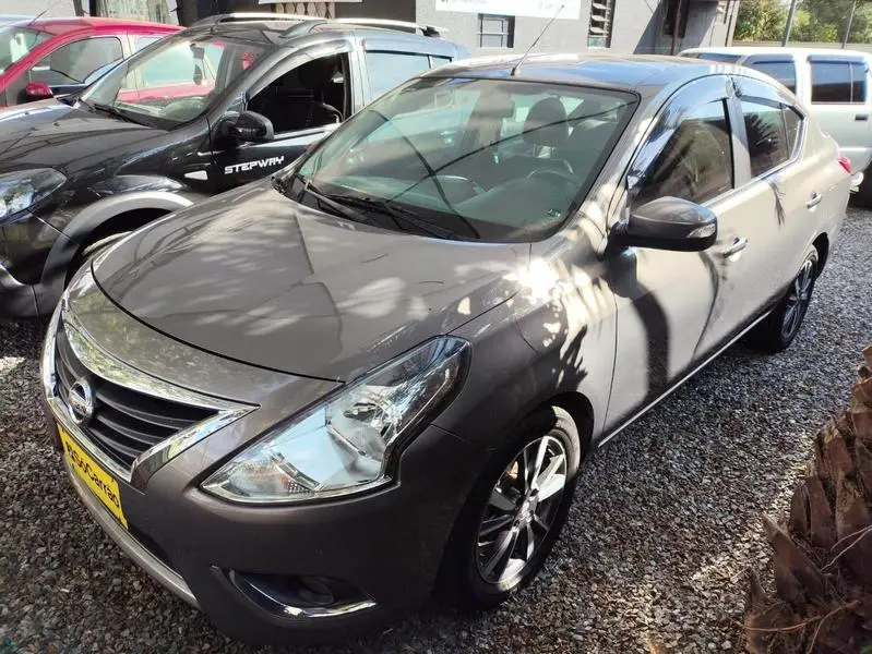 Nissan Versa 1.6 16V SL FlexStart CVT (Flex)