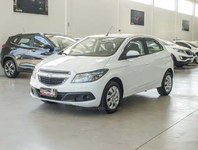 Carro Chevrolet Onix 2016 1.4 LT SPE/4
