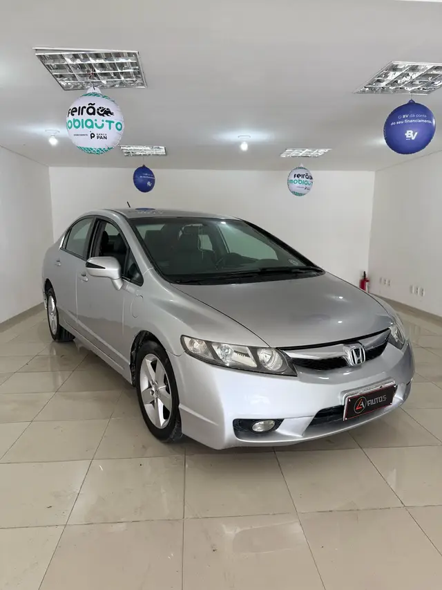 Carro Honda Civic 2010 New  LXL 1.8 16V (Couro) (Flex)