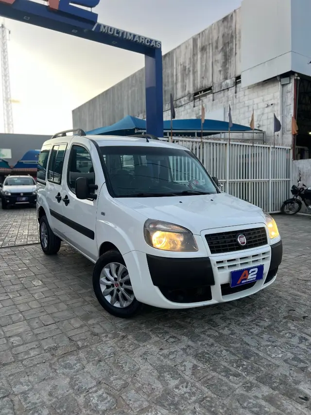 Carro Fiat Doblò 2021 Essence 1.8 16V (Flex)