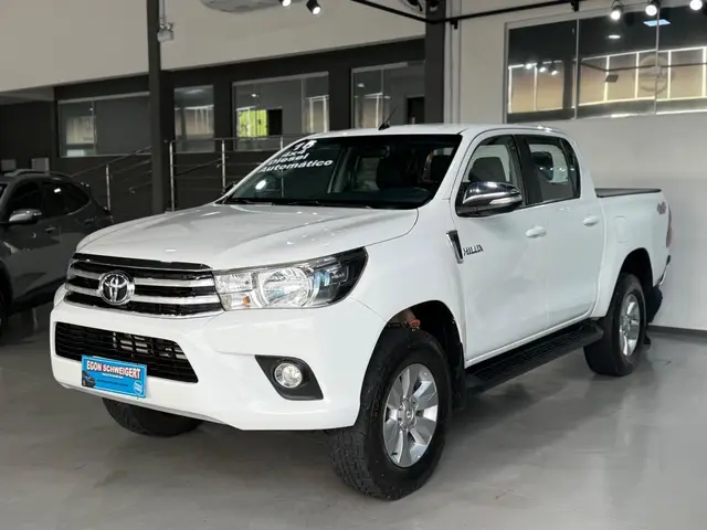 Carro Toyota Hilux Cabine Dupla 2016 Hilux 2.8 TDI SRV CD 4x4 (Aut)