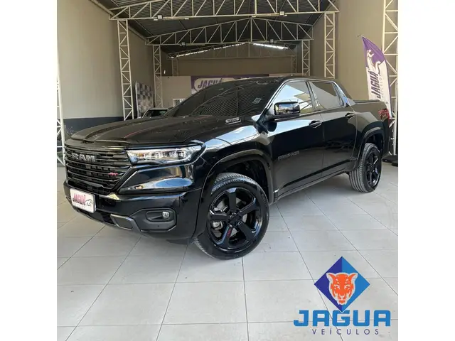 Carro RAM Rampage 2024 R/T 2.0 Turbo