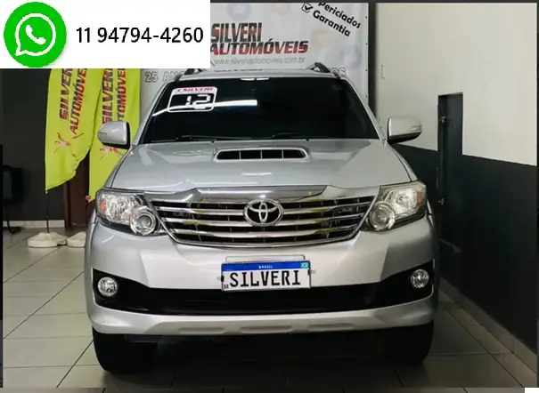 Carro Toyota Hilux SW4 2012 SRV 3.0 4X4 (7 Lugares)