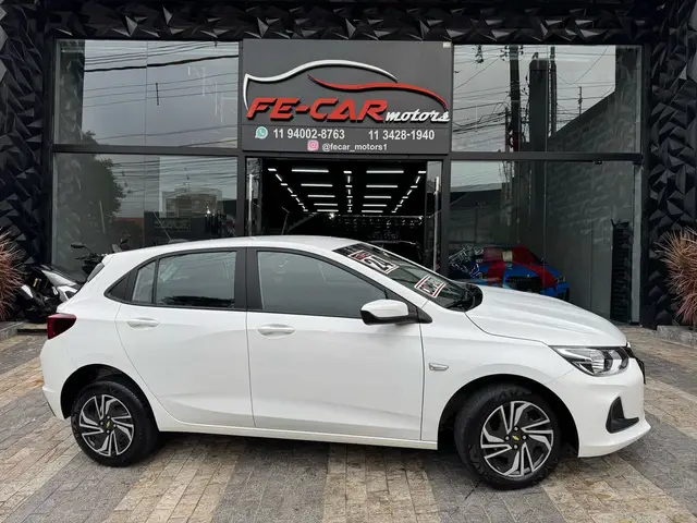Carro Chevrolet Onix 2024 LT 1.0