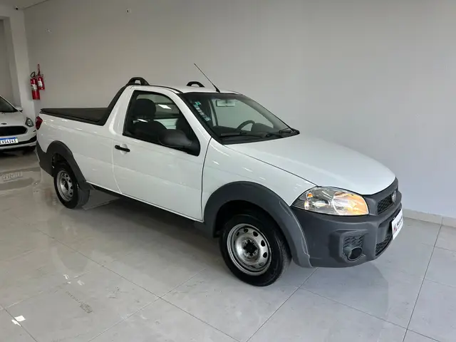 Carro Fiat Strada 2015 Working 1.4 (Flex)