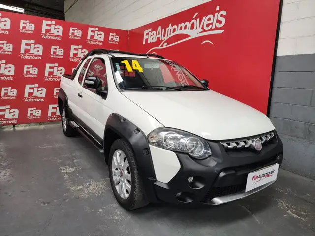 Carro Fiat Strada 2014 Adventure 1.8 16V (Flex) (Cabine Estendida)