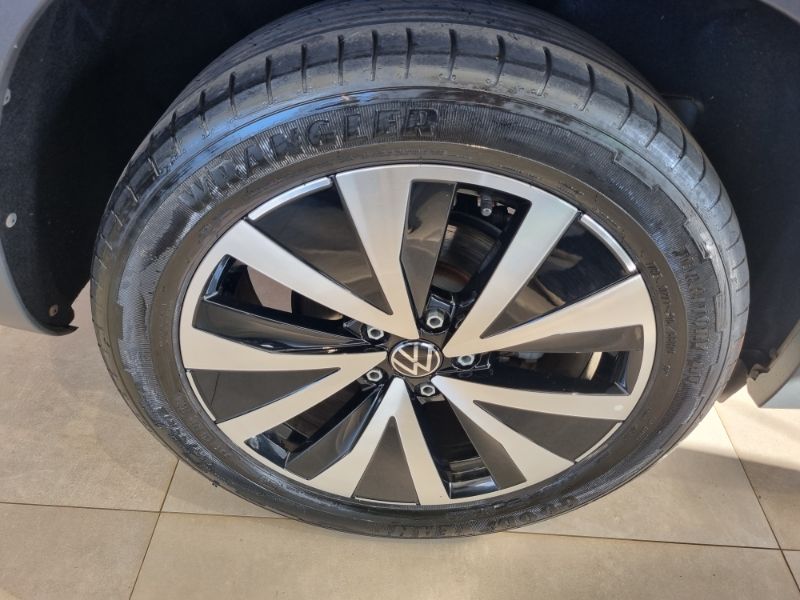 Taos Highline 1.4 TSI (Aut) (Flex)