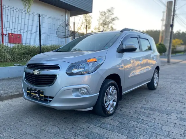 Carro Chevrolet Spin 2015 LTZ 7S 1.8 (Flex)