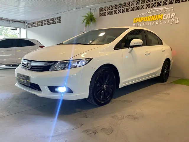 Carro Honda Civic 2014 New  LXR 2.0 i-VTEC (Aut) (Flex)