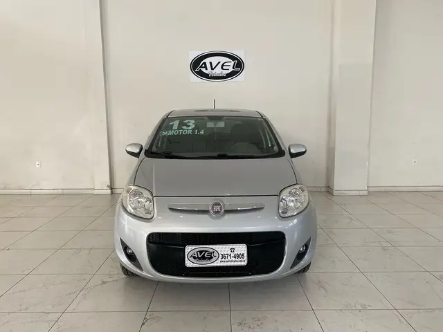 Carro Fiat Palio 2013 Attractive 1.4 8V (Flex)
