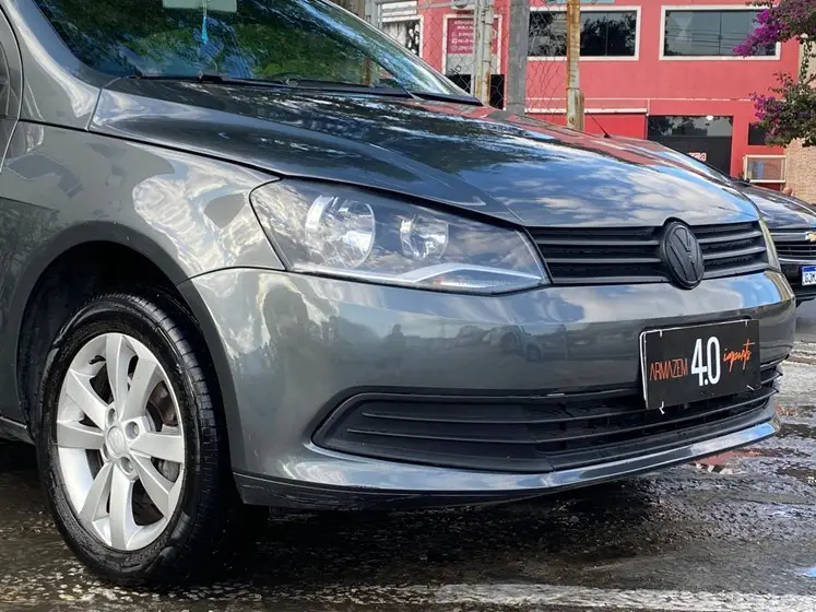 Volkswagen Voyage 1.6 VHT Highline I-Motion (Aut) (Flex)