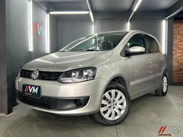 Carro Volkswagen Fox 2013 1.6 VHT I-Motion (Flex)