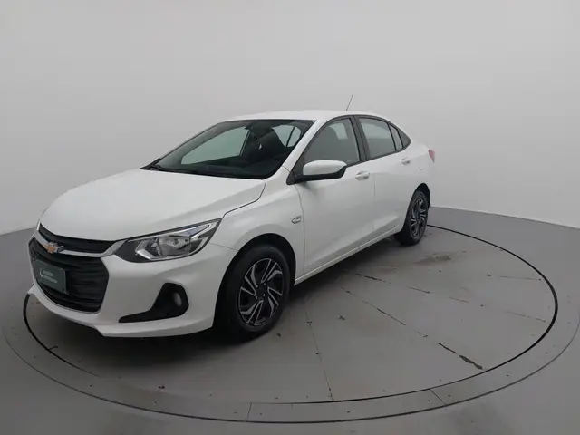 Carro Chevrolet Onix Plus 2024 LT 1.0