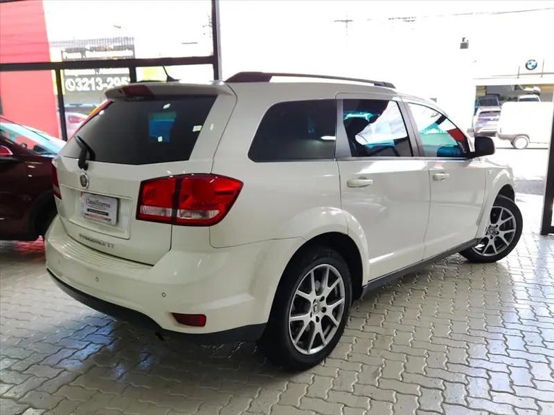 Fiat Freemont 2.4 16V Precision (Aut)