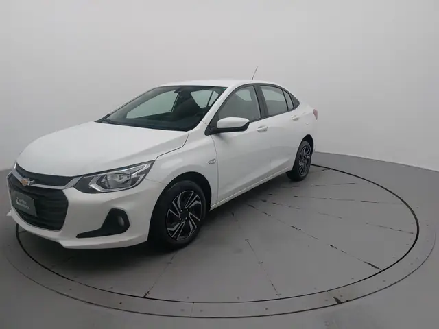 Carro Chevrolet Onix Plus 2024 LT 1.0
