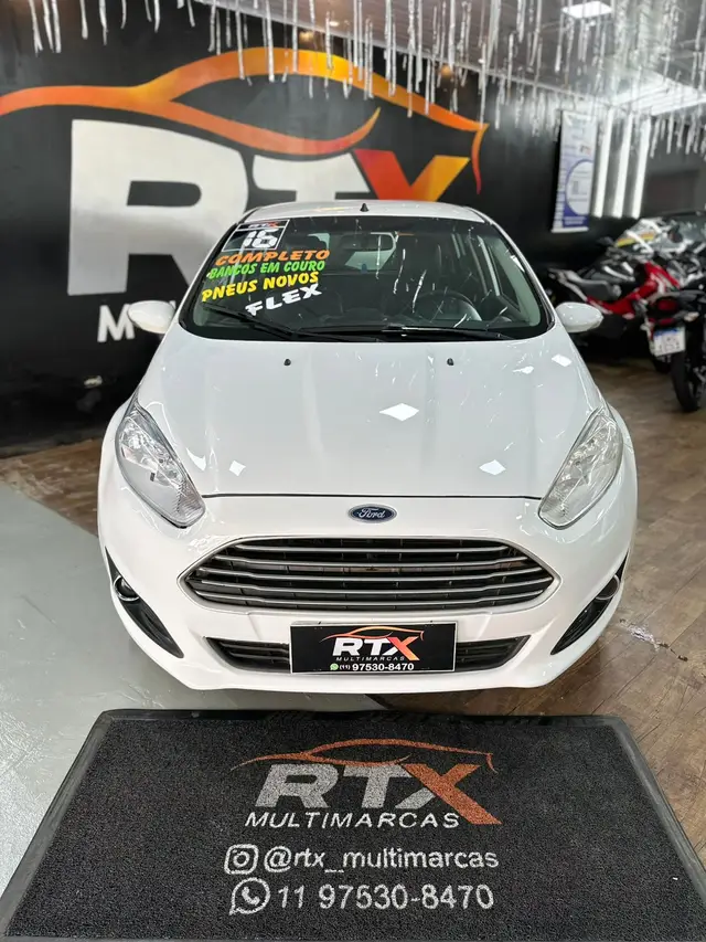 Carro Ford Fiesta Hatch 2016 1.6 (Flex)