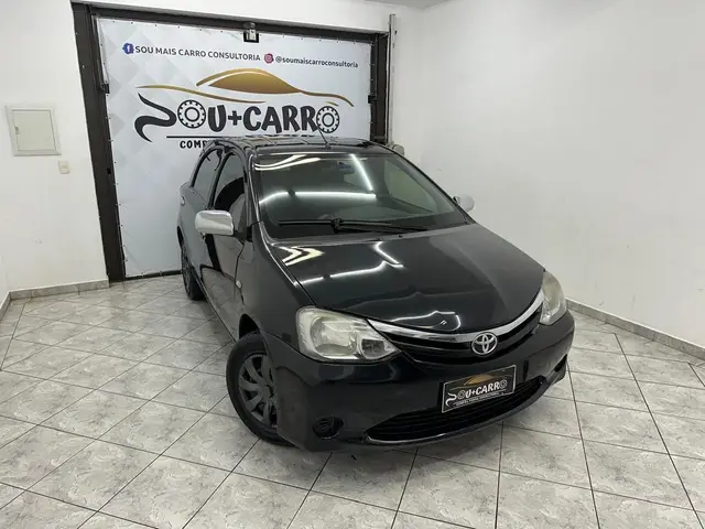 Carro Toyota Etios 2013 X 1.3 (Flex)