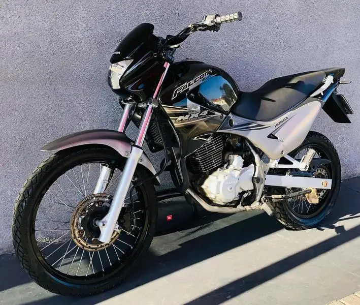 Honda NX 4 Falcon 400