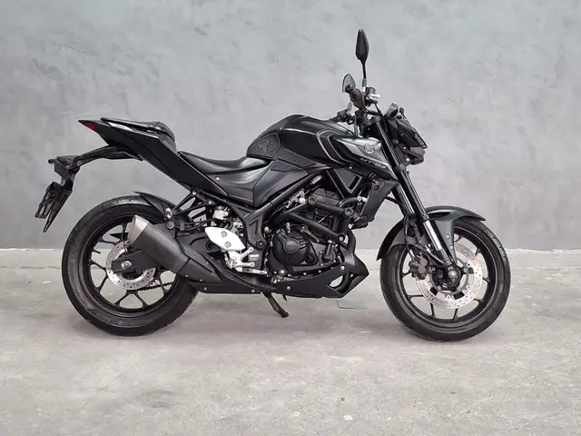 Carro Yamaha MT-03 2024 ABS