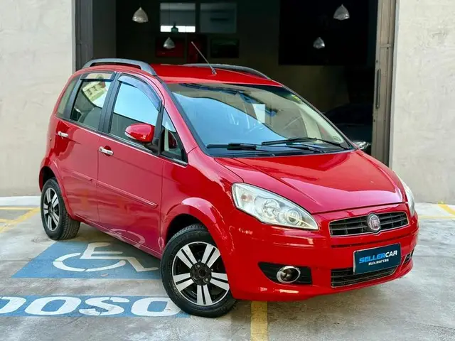 Carro Fiat Idea 2013 Attractive 1.4 8V (Flex)