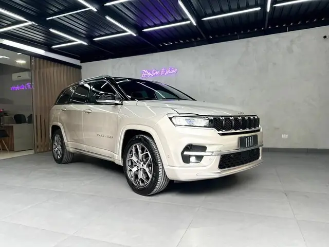 Carro Jeep Commander 2023 Overland 1.3 T270