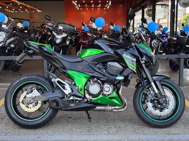 Carro Kawasaki Z 800 2014 Z-800