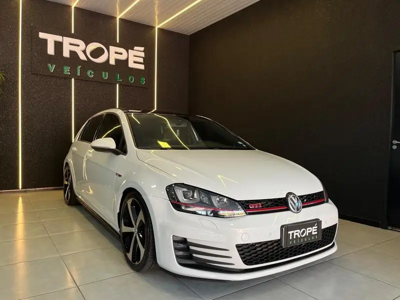 Volkswagen Golf GTI 2.0 TSi DSG