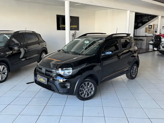 Carro Fiat Mobi 2024 Trekking 1.0