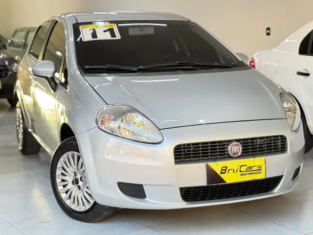 Carro Fiat Punto 2011 Attractive 1.4 (Flex)