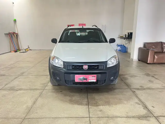 Carro Fiat Strada 2018 Hard Working 1.4 (Flex) (Cabine Dupla)