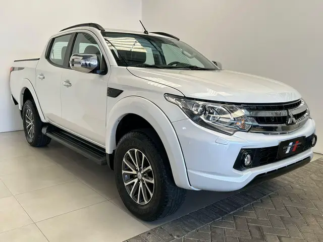 Carro Mitsubishi L200 Triton Sport 2020 SPORT HPE-S 2.4 CD DIES. AUT