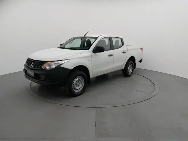 Carro Mitsubishi L200 Triton Sport 2022 GL 2.4 DID-H 4x4 (Aut)