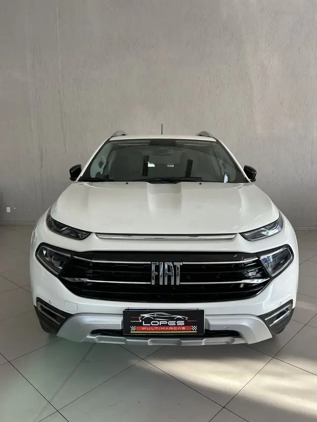 Carro Fiat Toro 2023 Volcano 2.0 TDI 4x4 (Aut)
