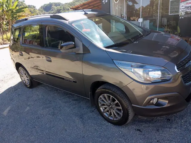 Carro Chevrolet Spin 2015 LT 5S 1.8 (Aut) (Flex)