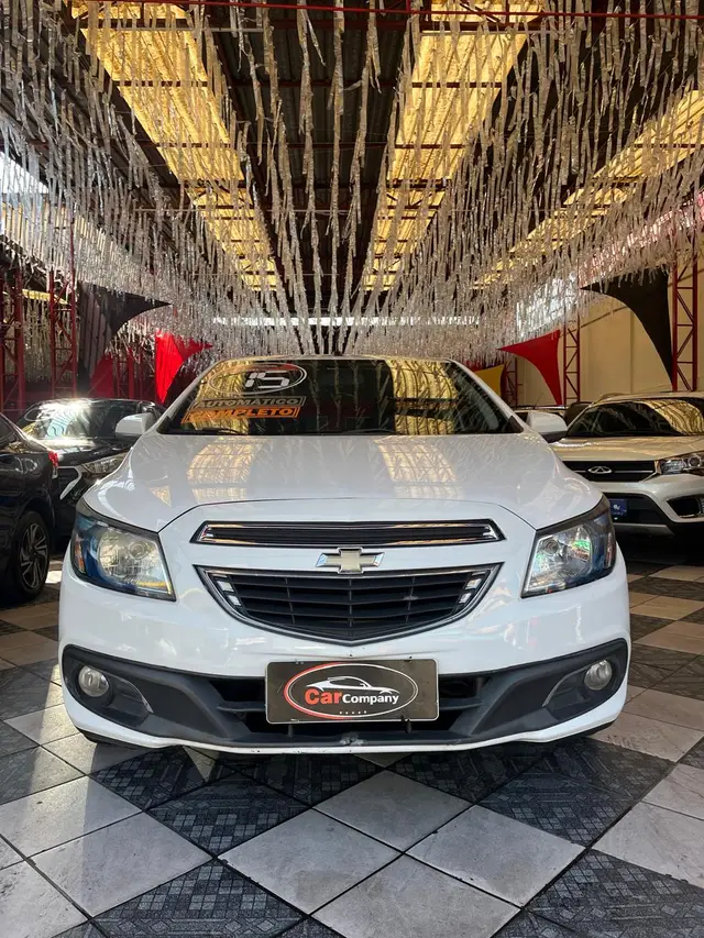 Carro Chevrolet Onix 2015 1.4 LTZ SPE/4 (Aut)