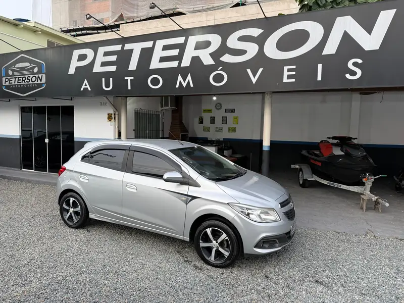 Chevrolet Onix 1.0 LT SPE/4