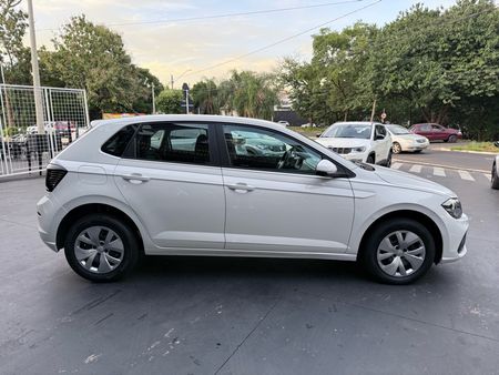 Polo Track 1.0 Flex 12V 5p