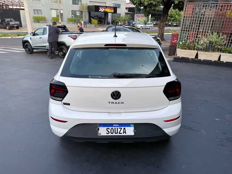 alt=