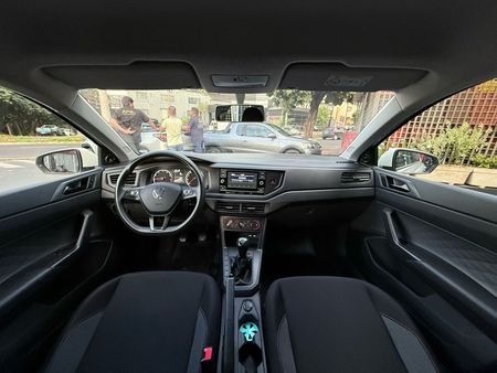Polo Track 1.0 Flex 12V 5p