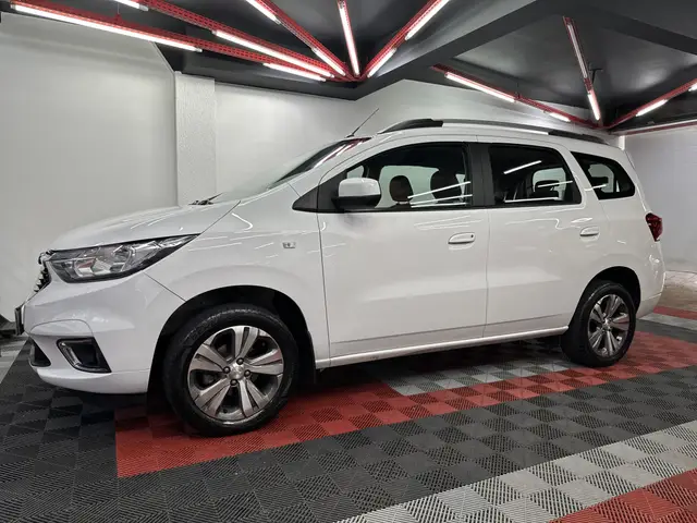 Carro Chevrolet Spin 2022 Premier 7S 1.8 (Aut) (Flex)