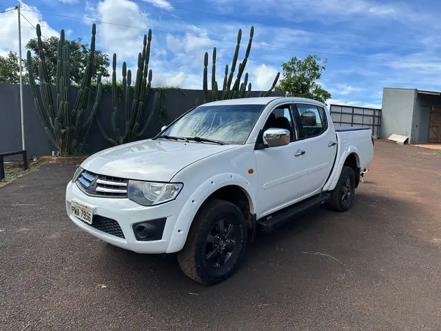 Carro Mitsubishi L200 Triton Sport 2015 3.2 Di-D 4x4 GLX