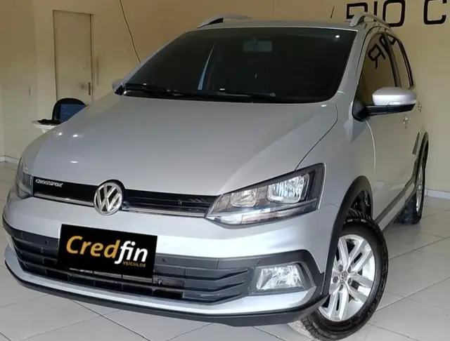 Carro Volkswagen CrossFox 2016 1.6 16v MSI (Flex)