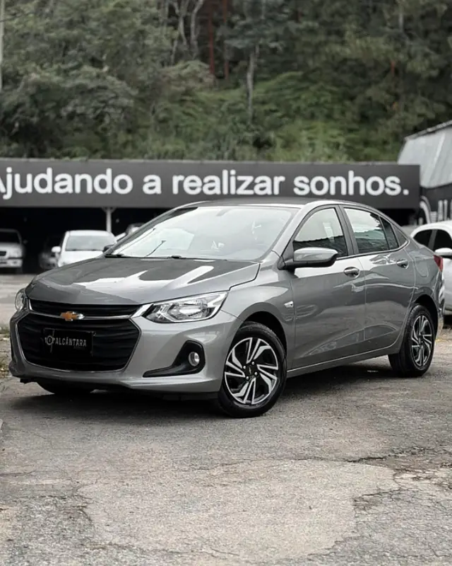 Carro Chevrolet Onix Plus 2024 LT 1.0