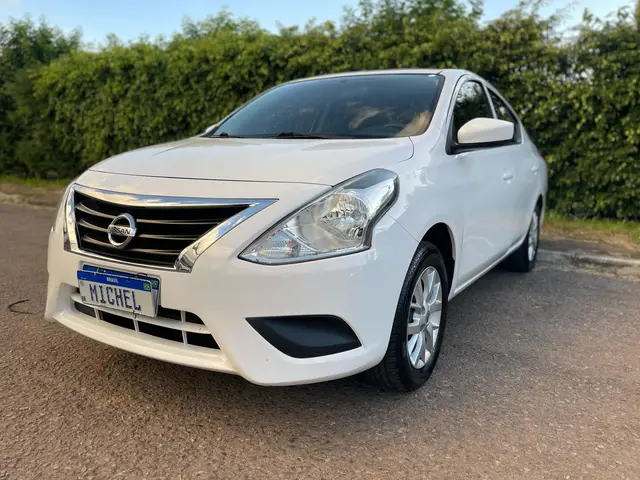 Carro Nissan Versa 2016 1.0 12V S (Flex)