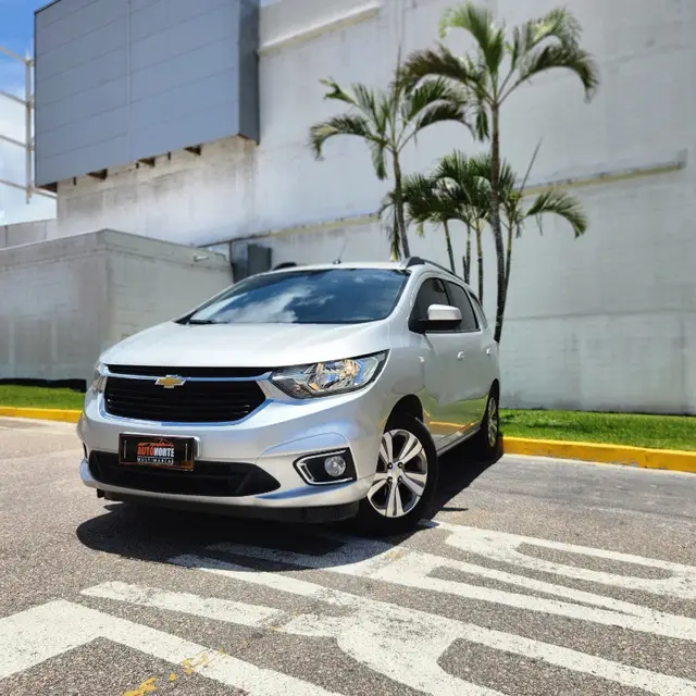 Carro Chevrolet Spin 2023 Premier 1.8 (Aut.)