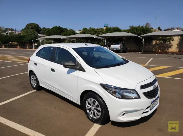 Carro Chevrolet Onix 2019 1.0 Joy SPE/4