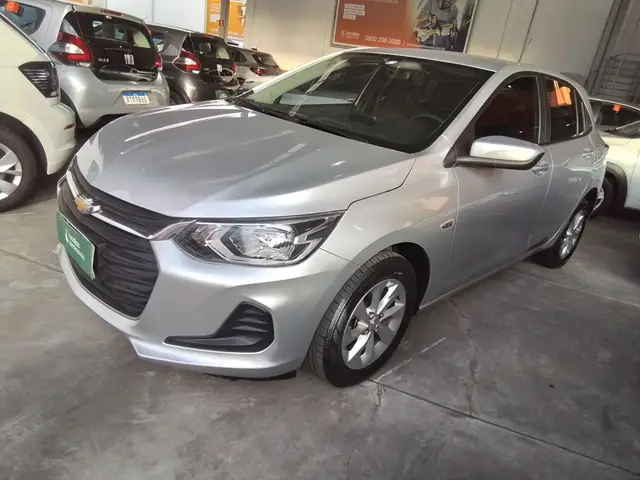 Carro Chevrolet Onix 2023 1.0