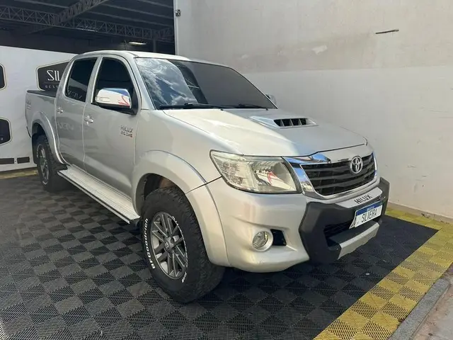 Carro Toyota Hilux SW4 2012 SRV 4.0 4X4 V6
